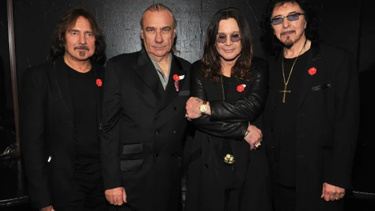 Black Sabbath se reunen Black Sabbath se reunen