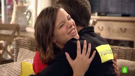 Jorge tienes que ayudarme, un pervertido me manda mensajes Jorge tienes que ayudarme, un pervertido me manda mensajes