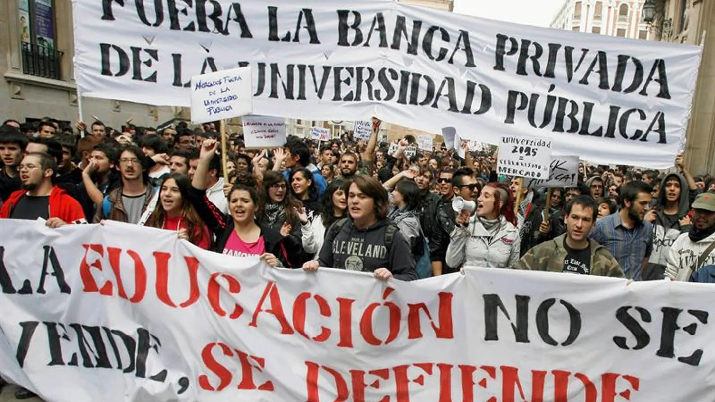 Manifestación de estudiantes universitarios contra los recortes Manifestación de estudiantes universitarios contra los recortes