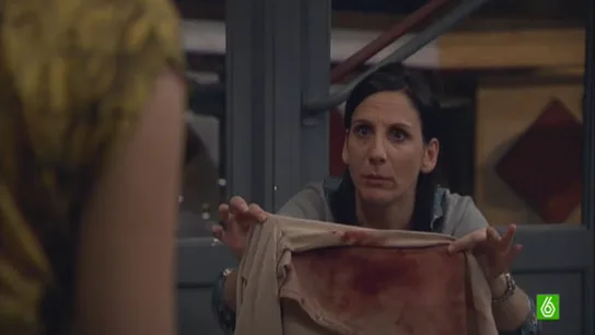 ¿Lola ha descubierto el crimen perfecto? ¿Lola ha descubierto el crimen perfecto?