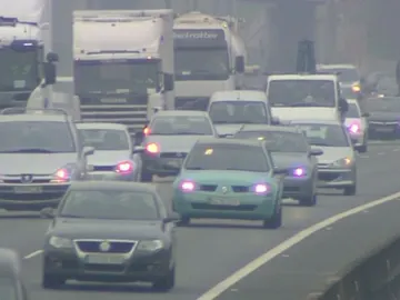 La niebla en la carretera La niebla en la carretera