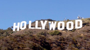 Cartel de la industria cinematográfica de Hollywood en las colinas de Los Ángeles.