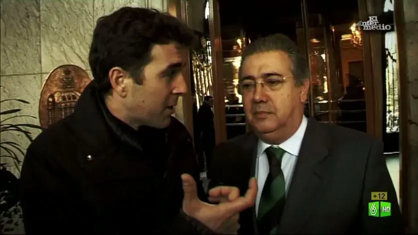 Imagen Gonzo pregunta al alcalde de Sevilla la razón por la que ha quitado la calle Pilar Bardem