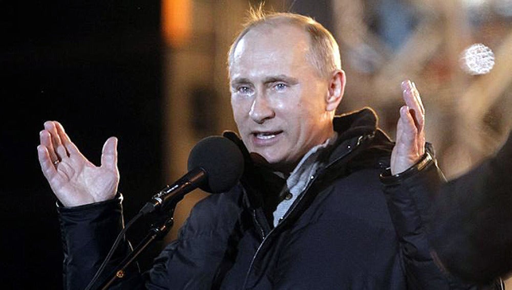 Putin, emocionado tras su victoria en las elecciones