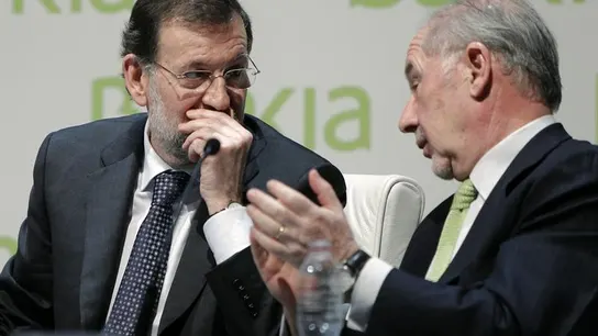 Rajoy conversa con Rodrigo Rato Rajoy conversa con Rodrigo Rato