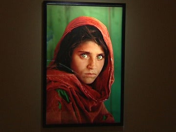 Foto de Steve McCurry, niña afgana Foto de Steve McCurry, niña afgana