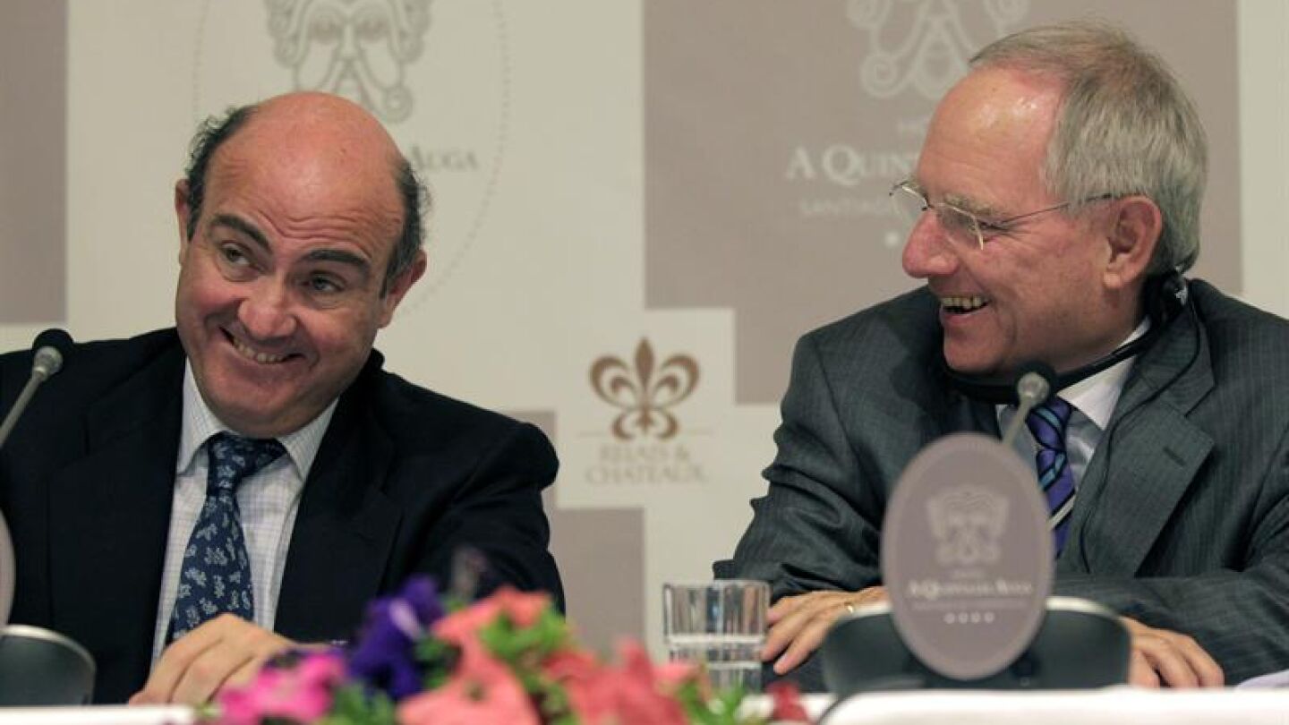 El ministro de Econom&iacute;a, Luis de Guindos, y el ministro alem&aacute;n de Finanzas, Wolfgang Sch&auml;uble