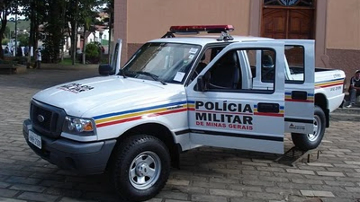Coche de policía en Brasil Coche de policía en Brasil
