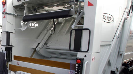 Cami&oacute;n de recogida de basura