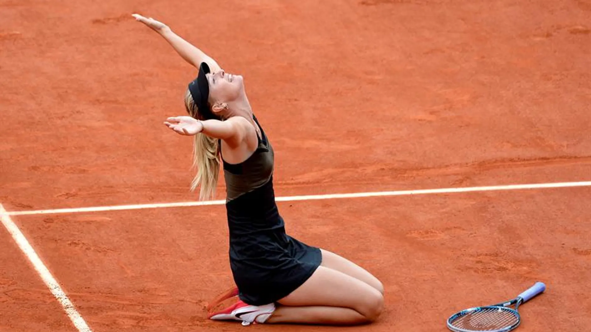 Sharapova al vencer en Roland Garros