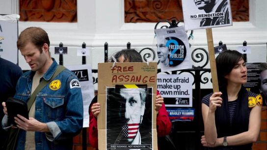 Asilo pol&iacute;tico de Assange 