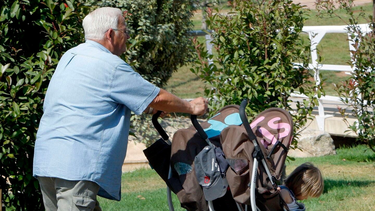 Los abuelos son un pilar imprescindible en la familia