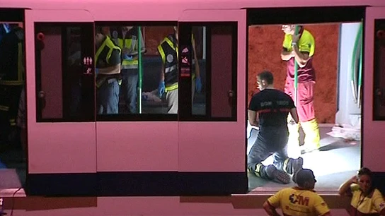 Tren siniestrado en MetroSur Tren siniestrado en MetroSur