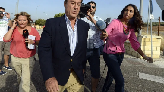 El abogado de Bretón a la salida de la cárcel El abogado de Bretón a la salida de la cárcel