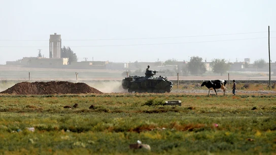 Soldados turcos cerca de la frontera con Siria Soldados turcos cerca de la frontera con Siria