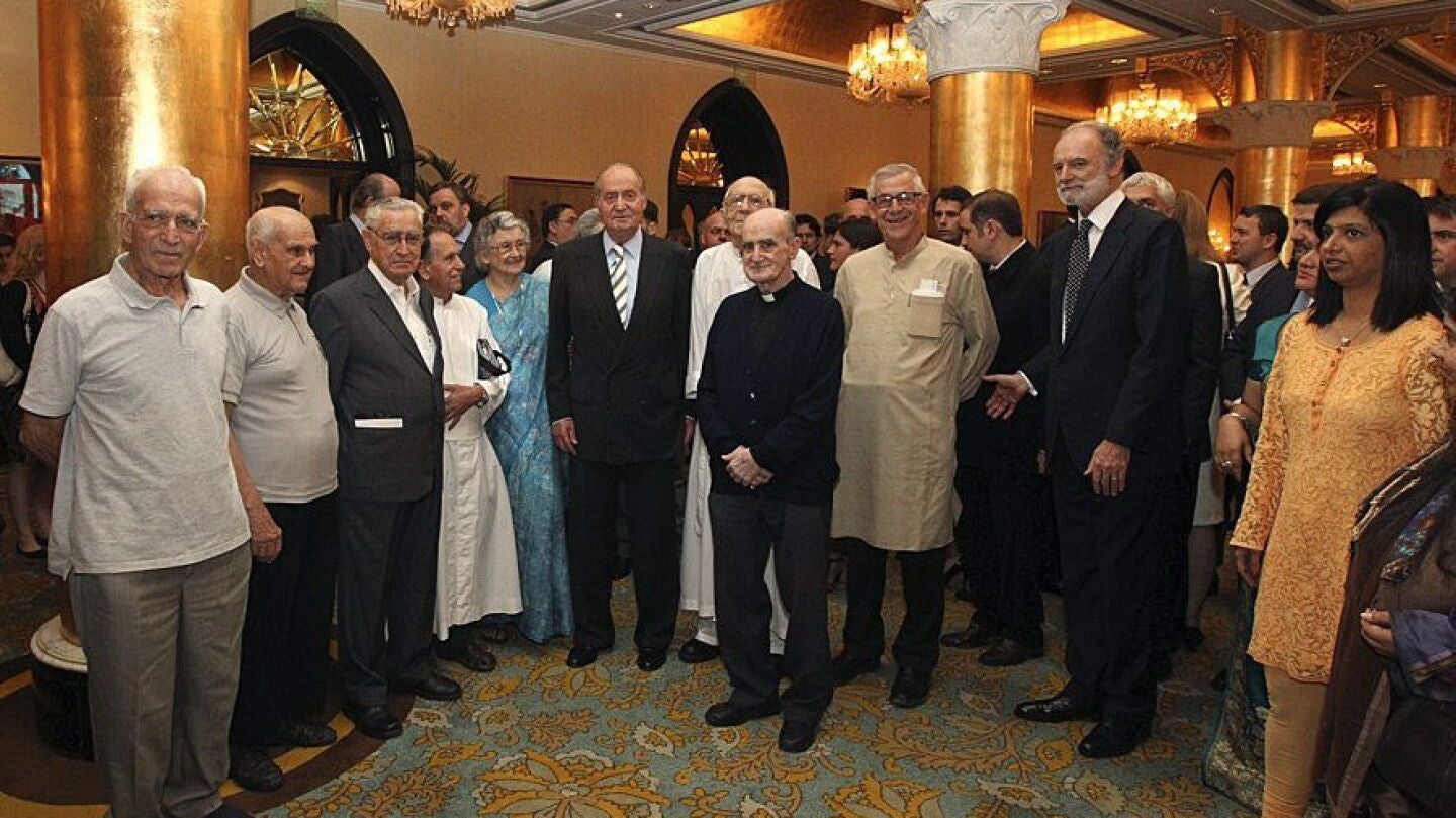 El Rey espa&ntilde;ol con una representaci&oacute;n india