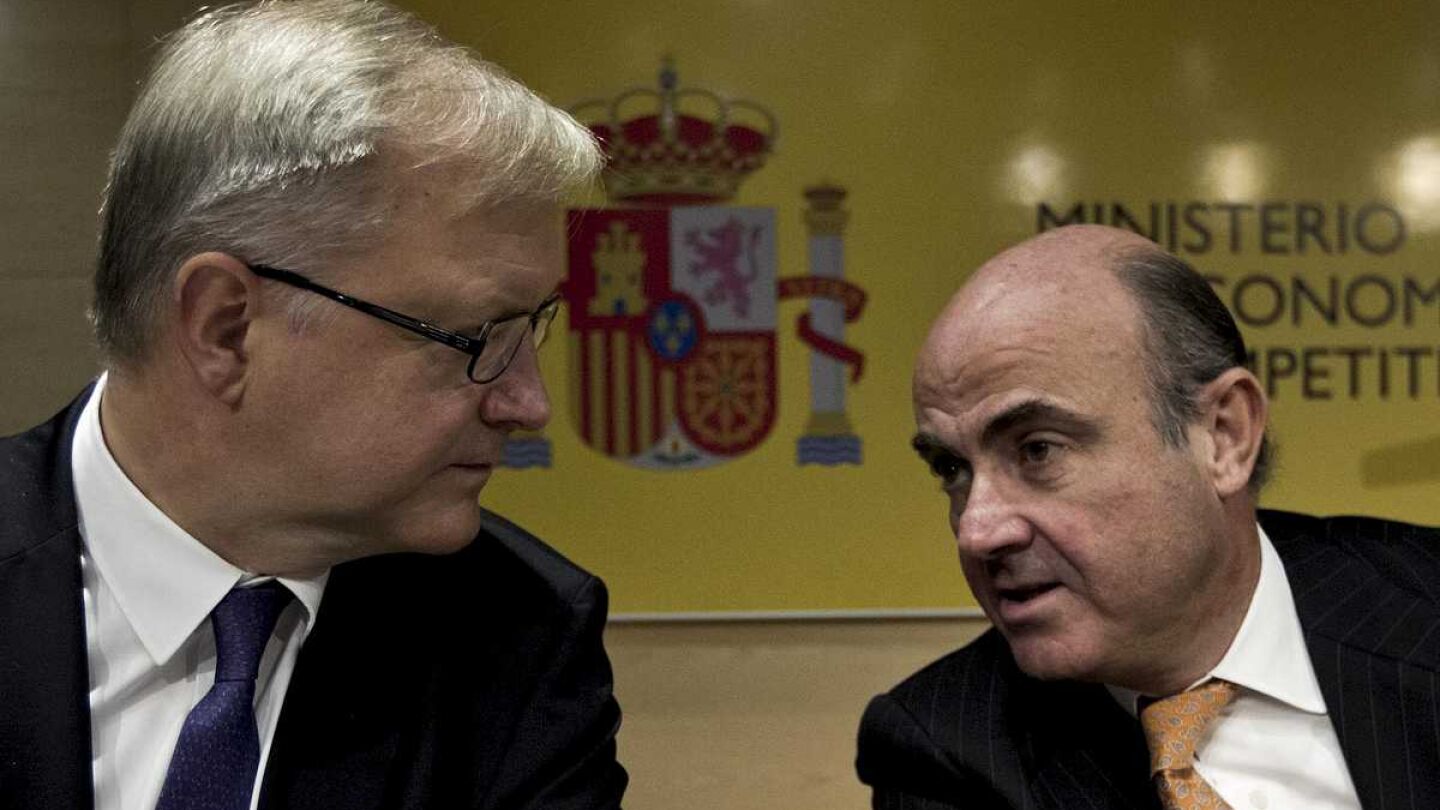 De Guindos y Rehn en rueda de prensa