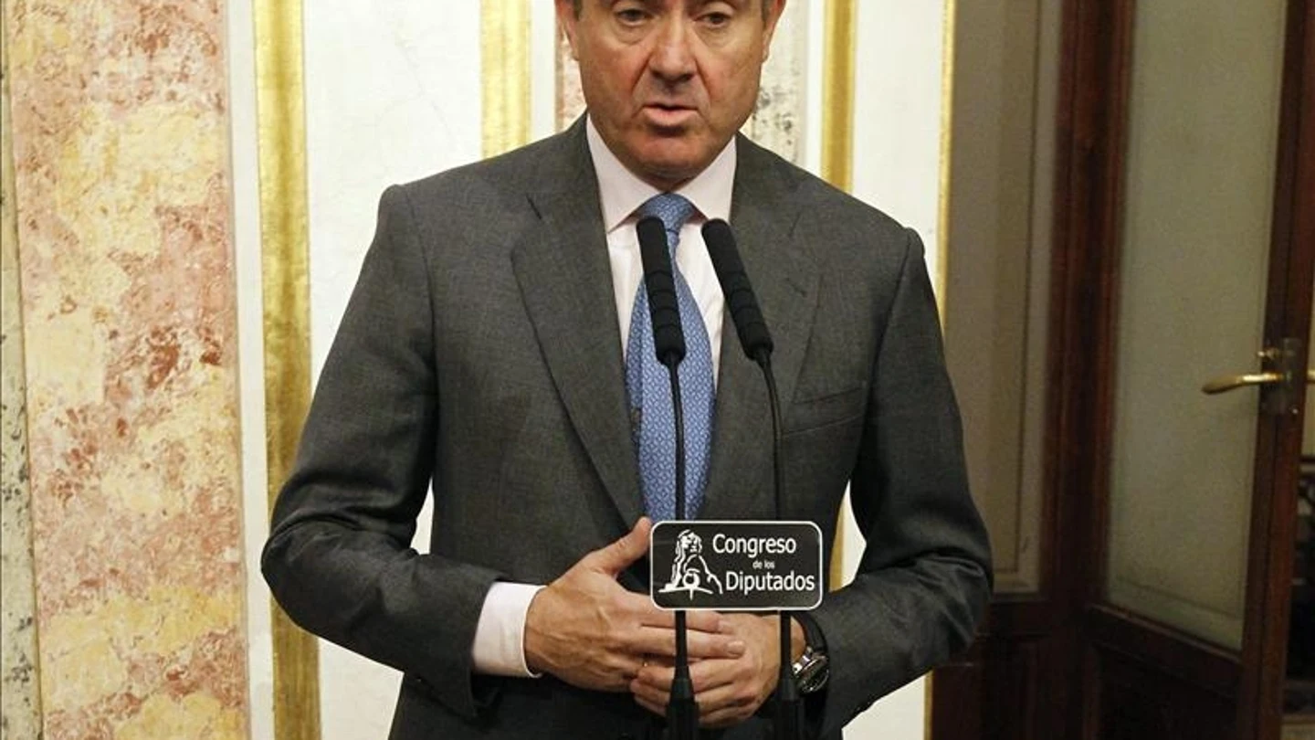 Luis de Guindos durante su declaración en el Congreso. Luis de Guindos durante su declaración en el Congreso.