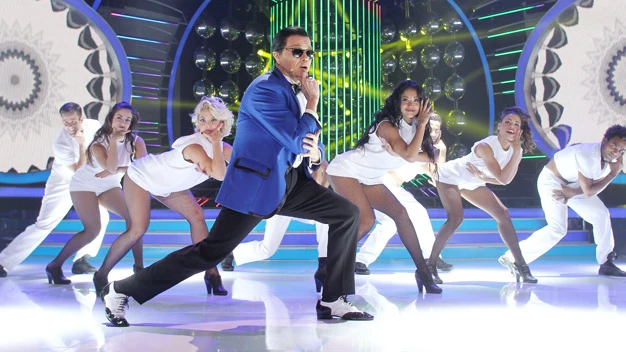 Santiago Segura gana con el Gangnam Style 