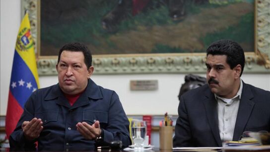 Hugo Ch&aacute;vez junto al vicepresidente, Nicol&aacute;s Maduro