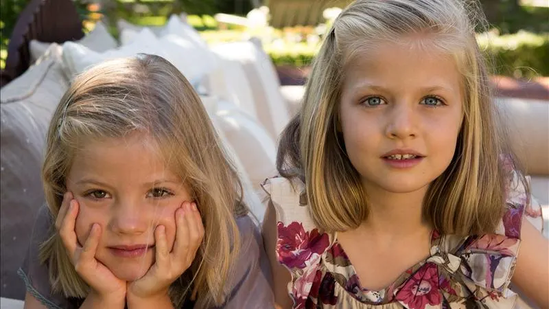 Las infantas Leonor y Sof&iacute;a