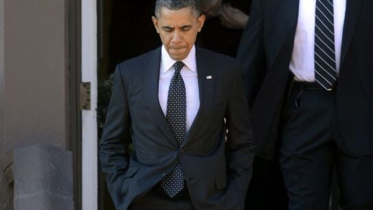 Barack Obama con gesto serio (Archivo)