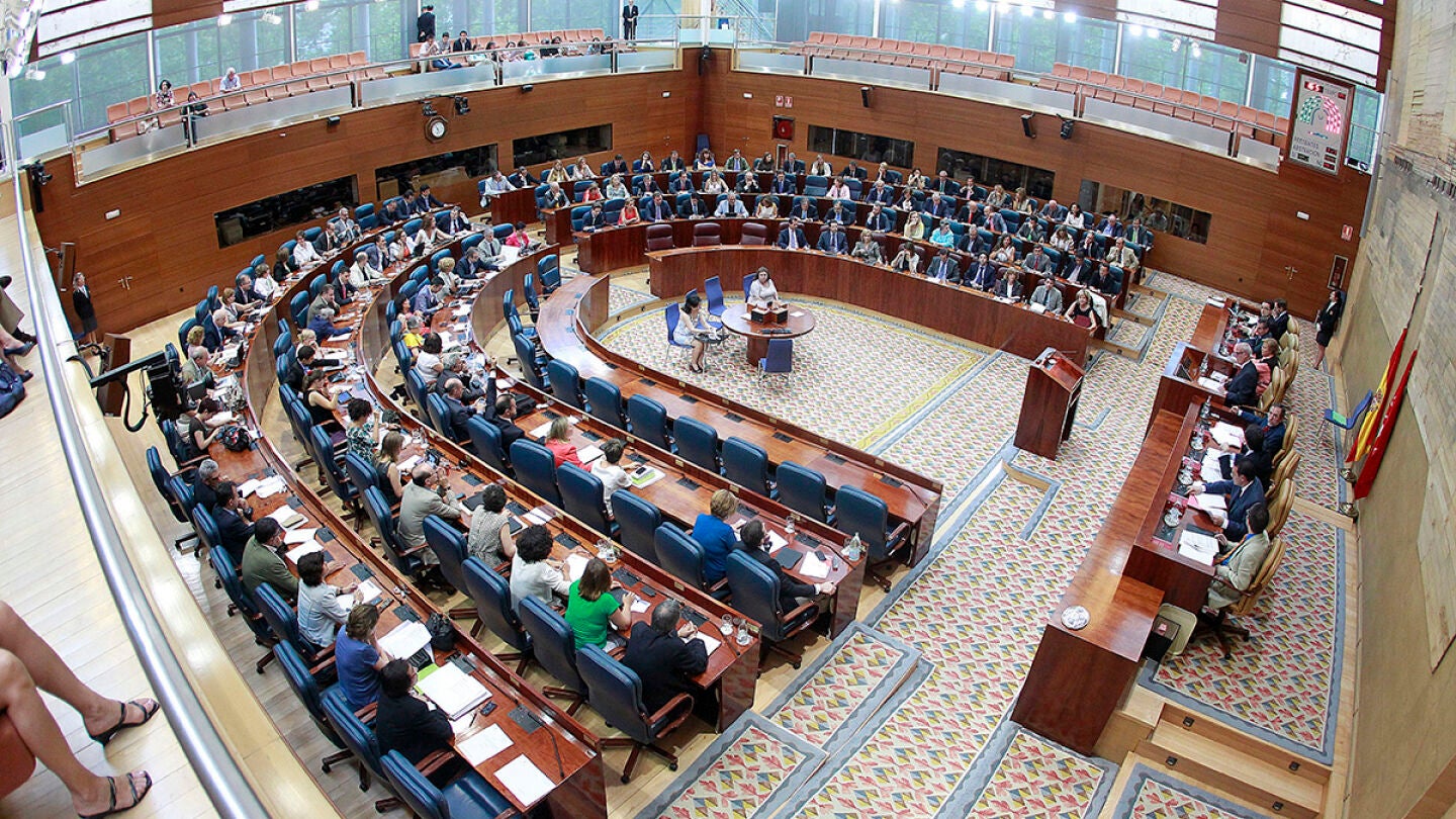 Vista general del pleno de la Asamblea de Madrid. 