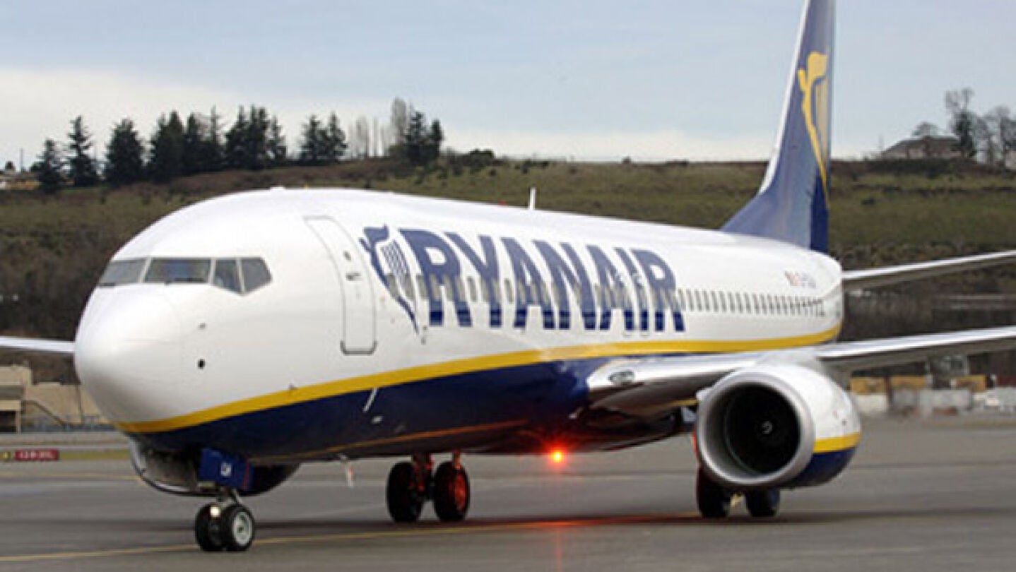 Un avi&oacute;n de Ryanair