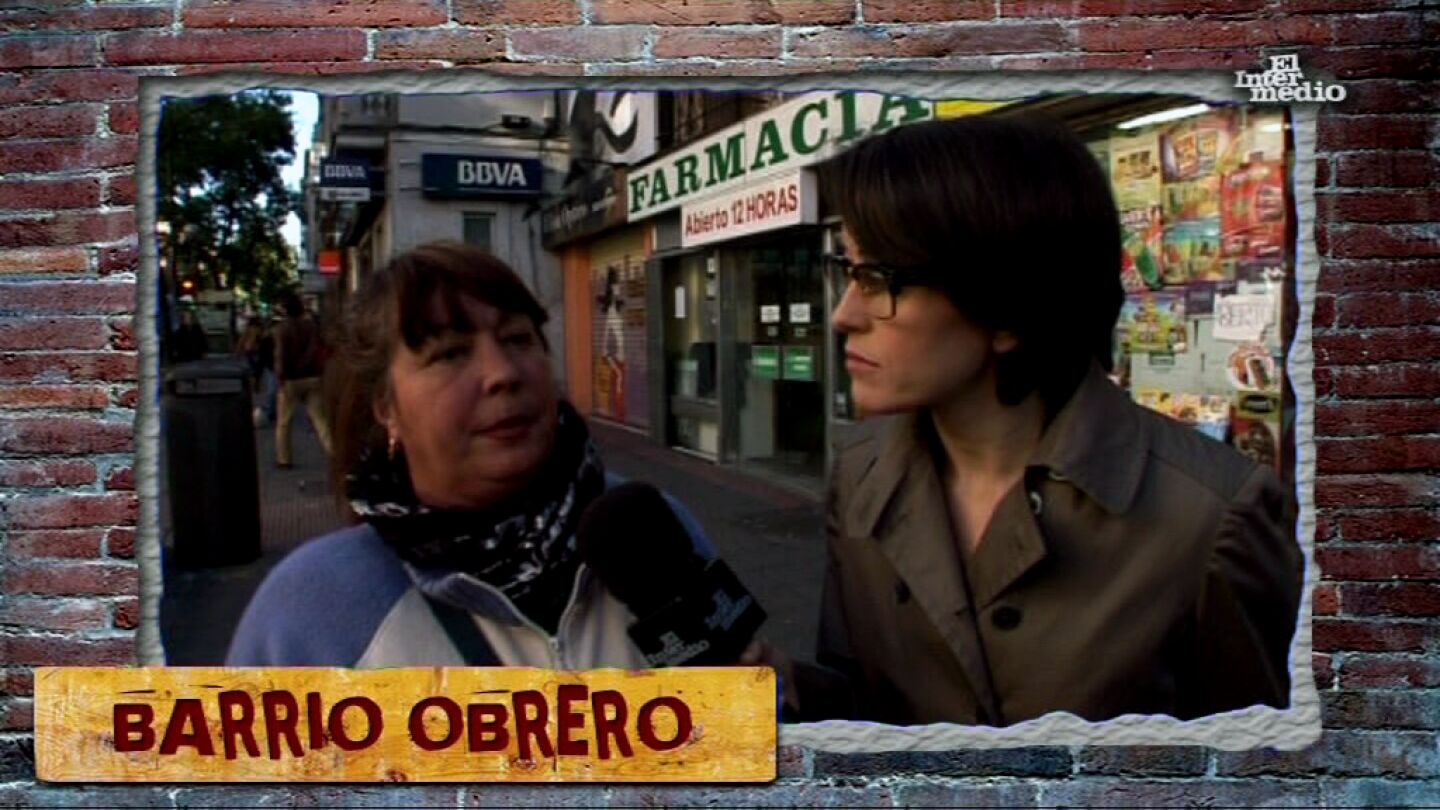 Thais visita un barrio pobre