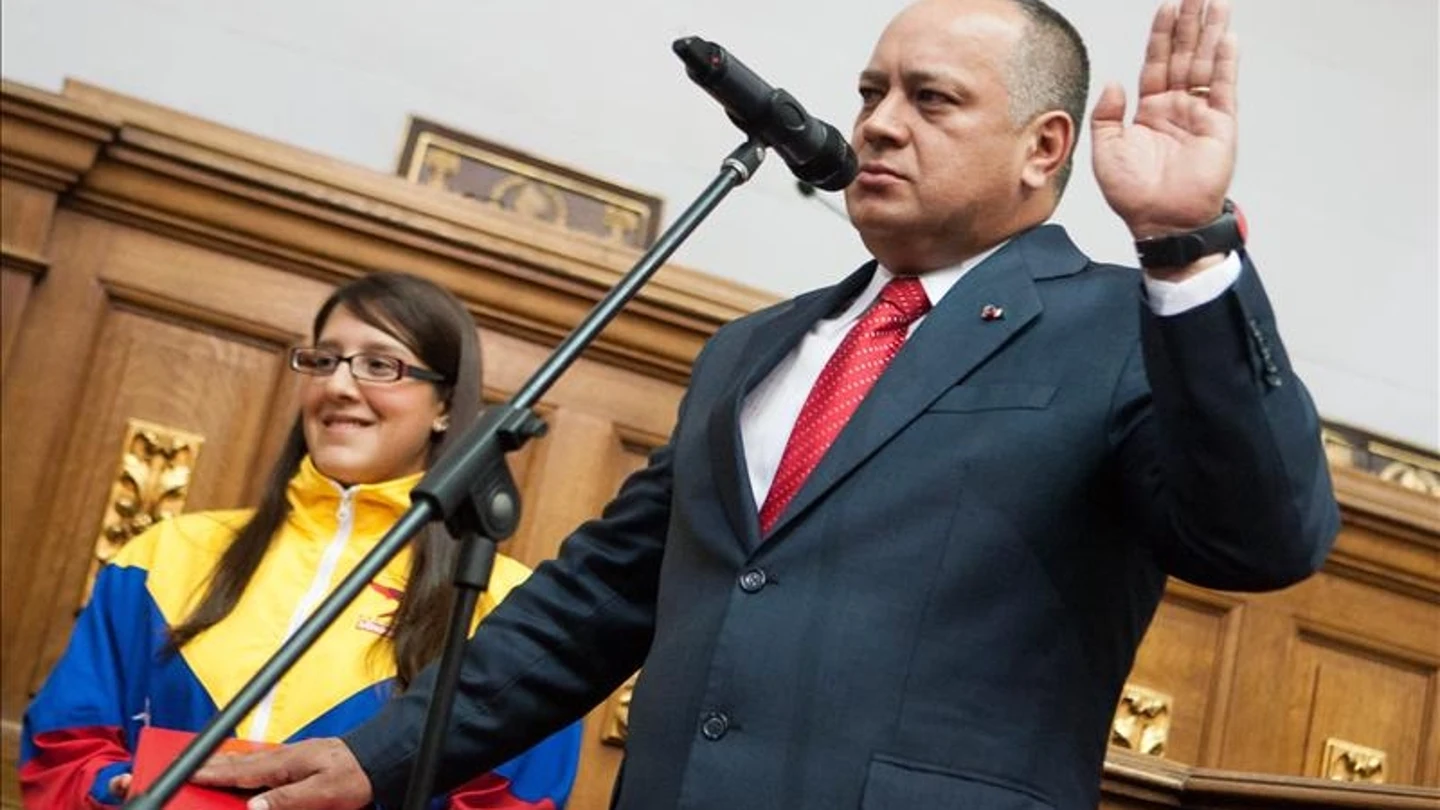 Diosdado Cabello jura de nuevo en el cargo Diosdado Cabello jura de nuevo en el cargo