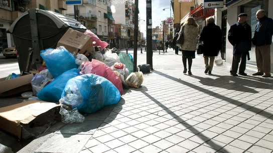 Huelga de recogida de basura en Granada Huelga de recogida de basura en Granada