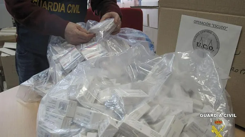 Desmantelada una red de distribución de medicamentos,hormonas y anabolizantes Desmantelada una red de distribución de medicamentos,hormonas y anabolizantes