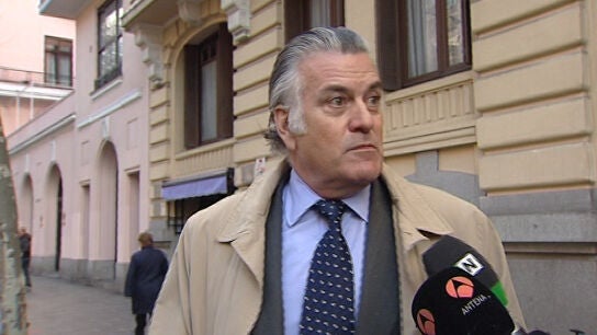Luis B&aacute;rcenas