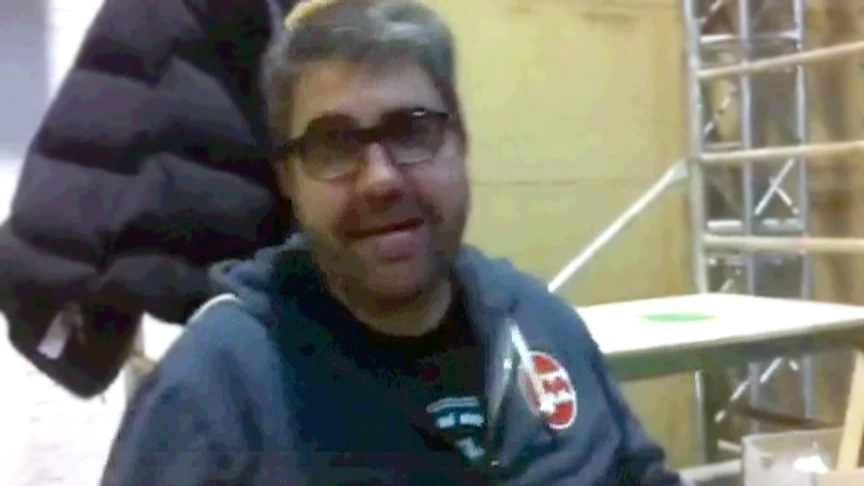 Flo enseña el plató de "Así nos va"