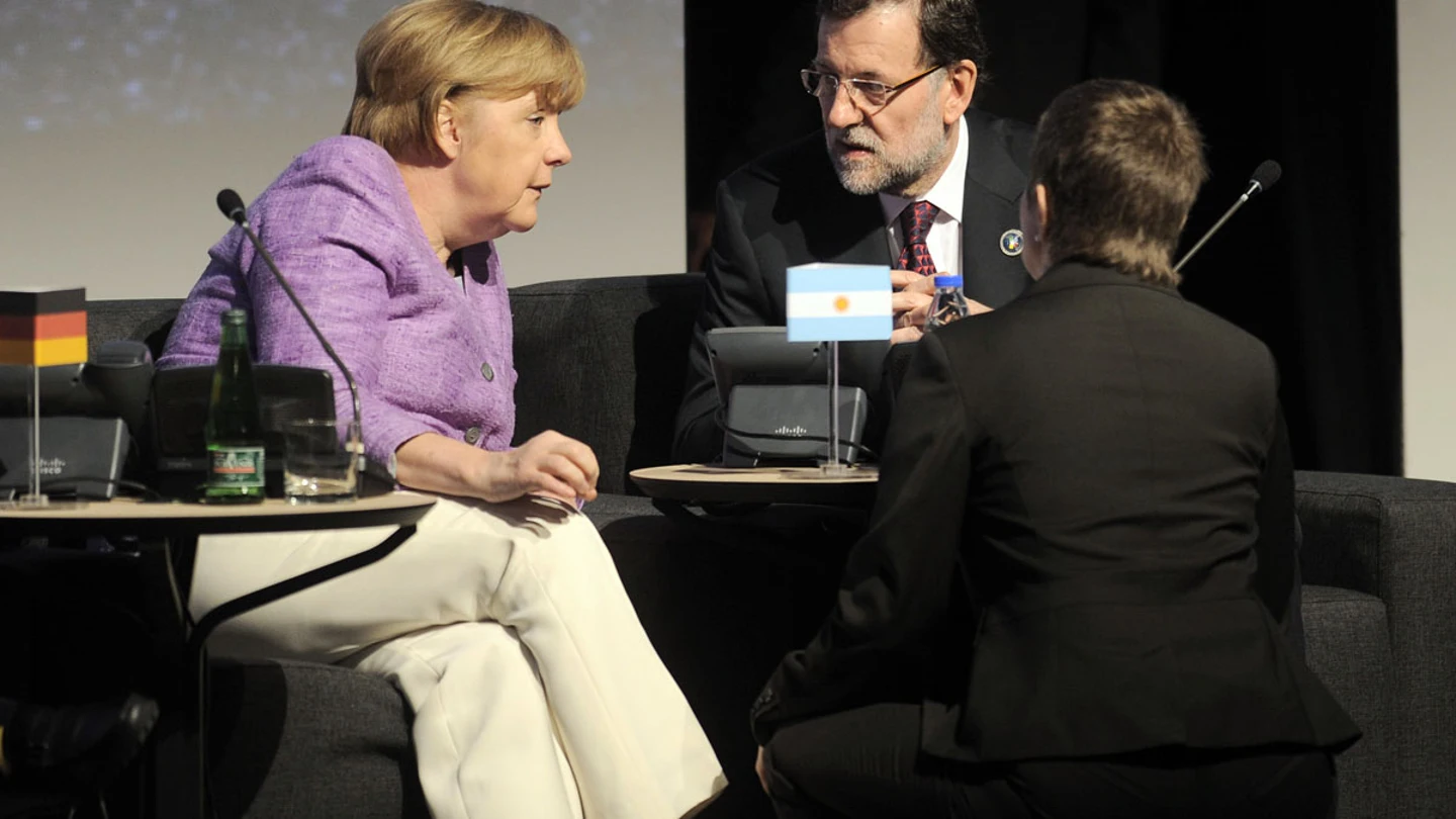 Merkel y Rajoy, reunidos en Chile Merkel y Rajoy, reunidos en Chile