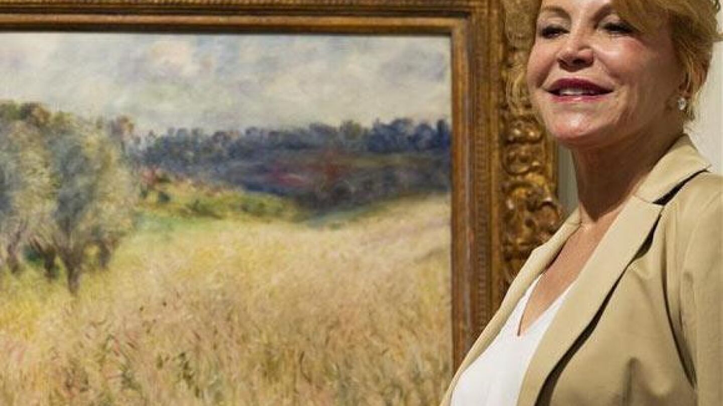 Carmen Thyssen junto a un cuadro de su colecci&oacute;n