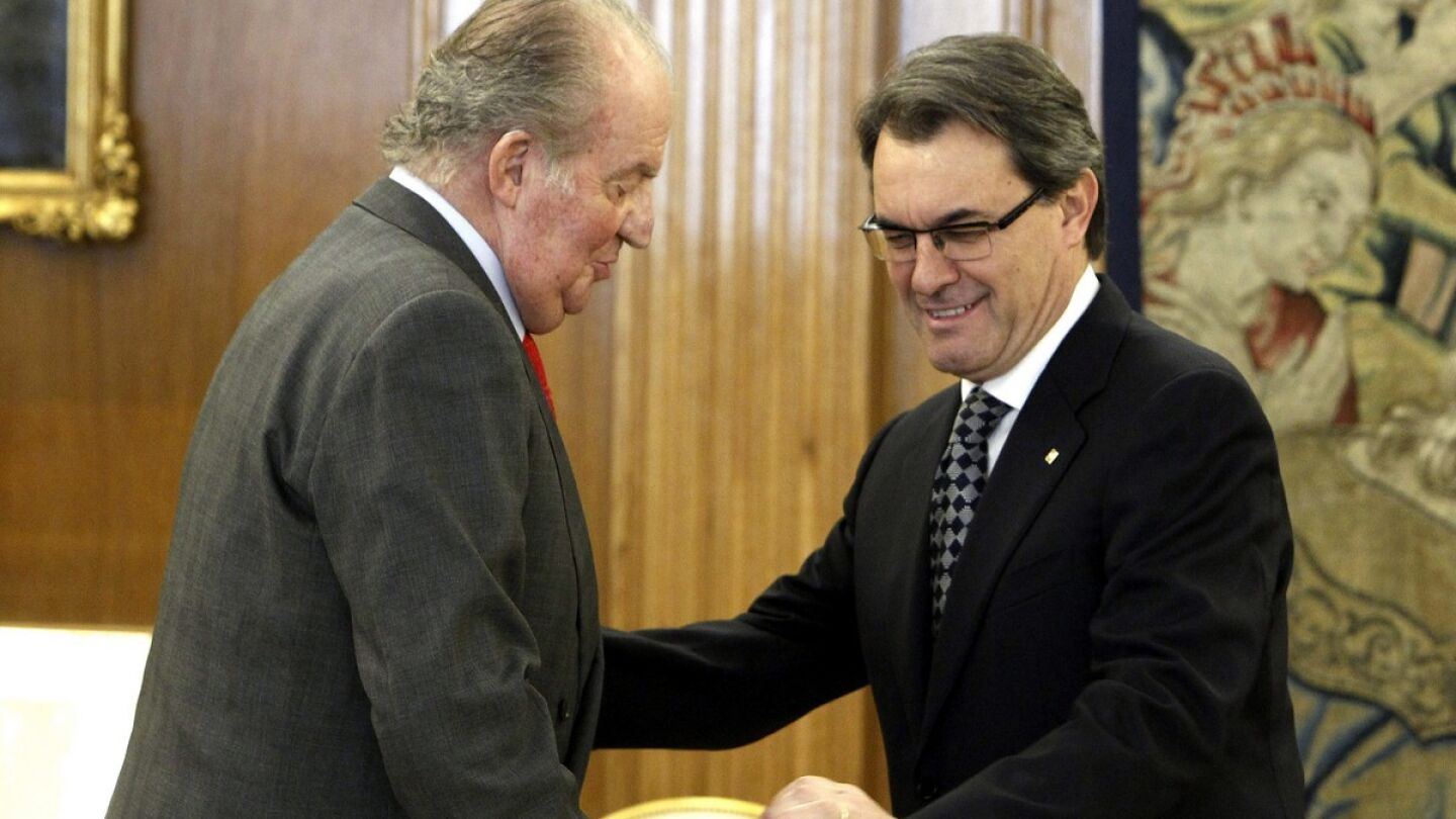 El Rey recibe a Artur Mas en su despacho de la Zarzuela