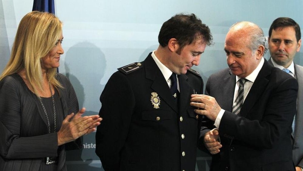 El ministro del Interior condecorara con la Cruz al Mérito Policial con Distintivo Rojo a Rubén Gutiérrez