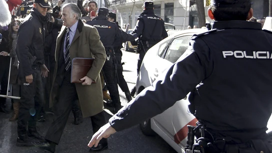 Luis Bárcenas a su llegada a Anticorrupción Luis Bárcenas a su llegada a Anticorrupción