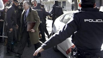 Luis Bárcenas a su llegada a la sede de la Fiscalía Anticorrupción