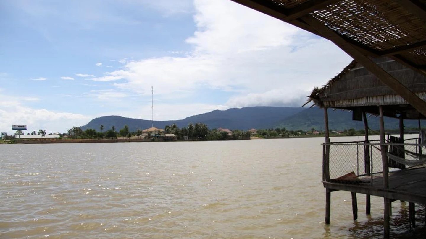 Río de Kampot, Camboya, donde encontraron a la turista francesa. Río de Kampot, Camboya, donde encontraron a la turista francesa.