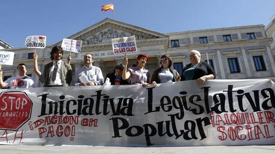 Seis mil personas reclaman en Sevilla la paralización de los desahucios Seis mil personas reclaman en Sevilla la paralización de los desahucios