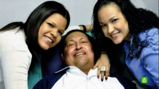 Hugo Ch&aacute;vez regresa a Venezuela 