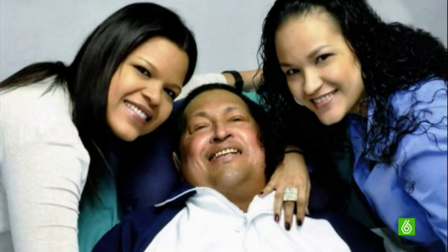 Hugo Ch&aacute;vez regresa a Venezuela 