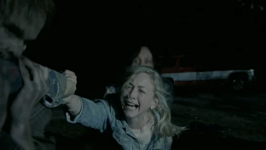 Al lado del fuego que se apaga Al lado del fuego que se apaga