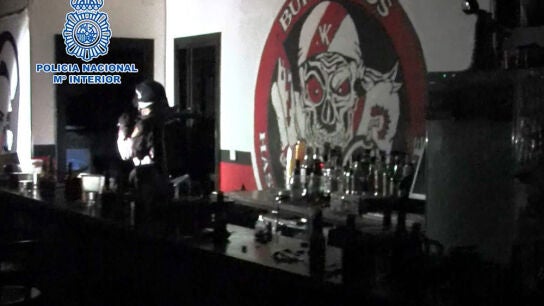 La Polic&iacute;a Nacional ha detenido a miembros del grupo ultra Bukaneros