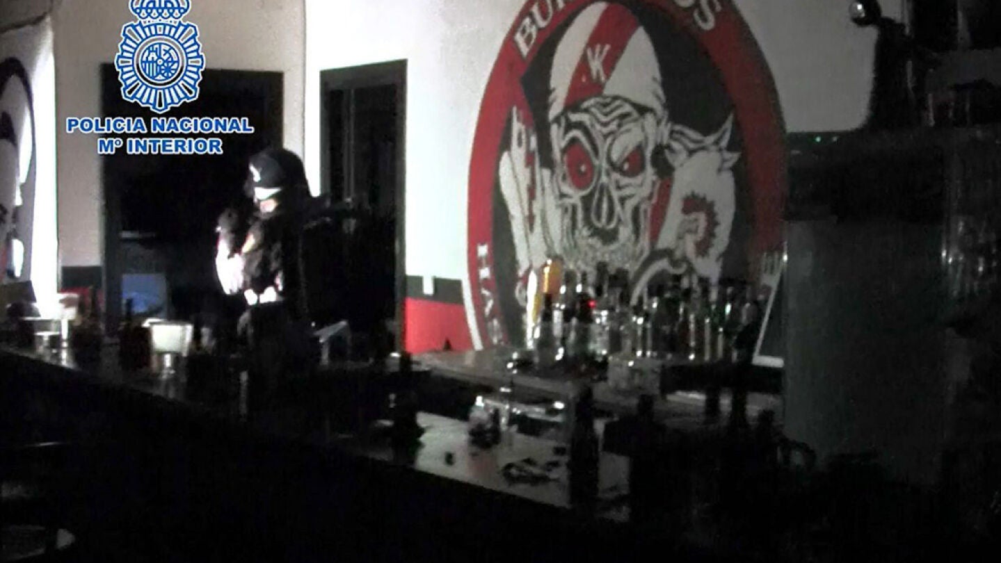 La Polic&iacute;a Nacional ha detenido a miembros del grupo ultra Bukaneros