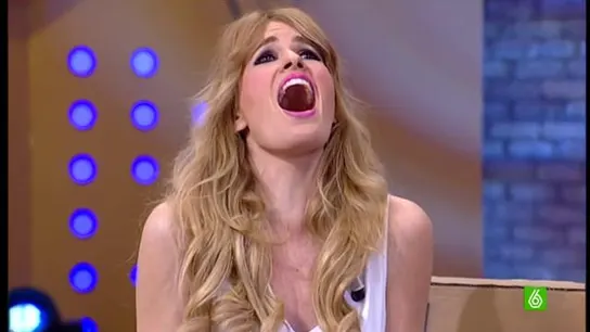 Adriana se pone a cantar Adriana se pone a cantar