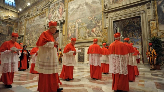 Los cardenales entran en la Capilla Sixtina Los cardenales entran en la Capilla Sixtina