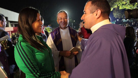 La hija de Ch&aacute;vez, Mar&iacute;a Gabriela, durante una misa en memoria del difunto presidente.